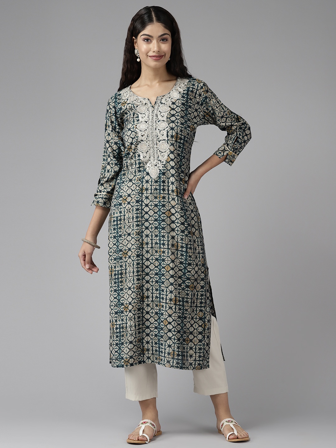 

Aarika Geometric Dyed Zari Foil Print Kurta, Blue