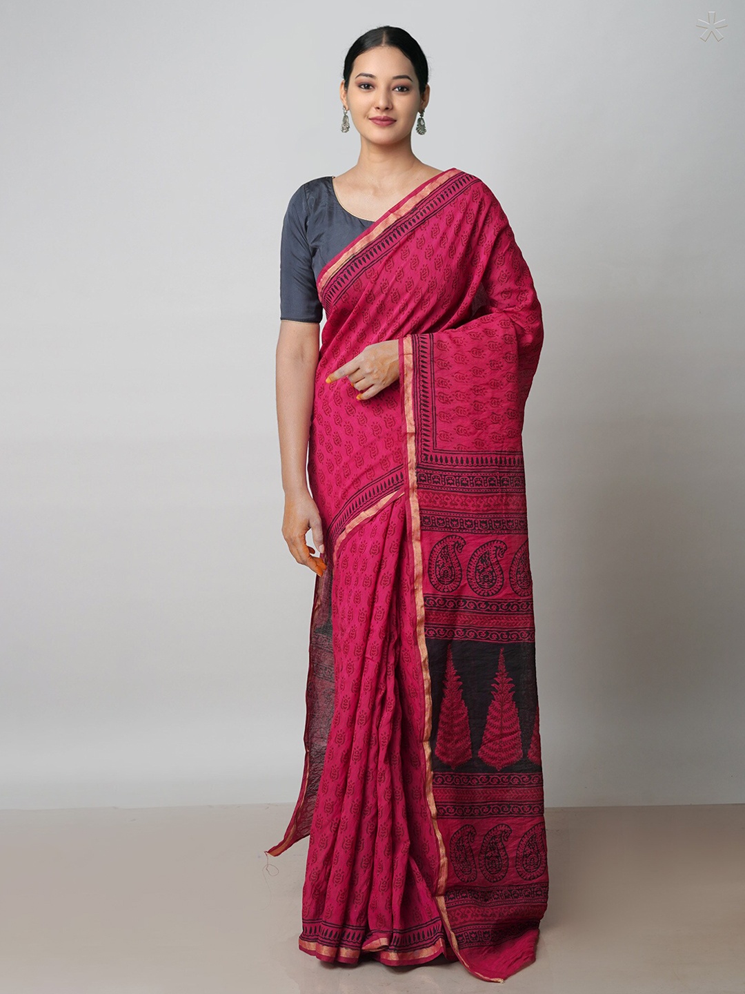 

Unnati Silks Ethnic Motifs Printed Zari Chanderi Saree, Pink