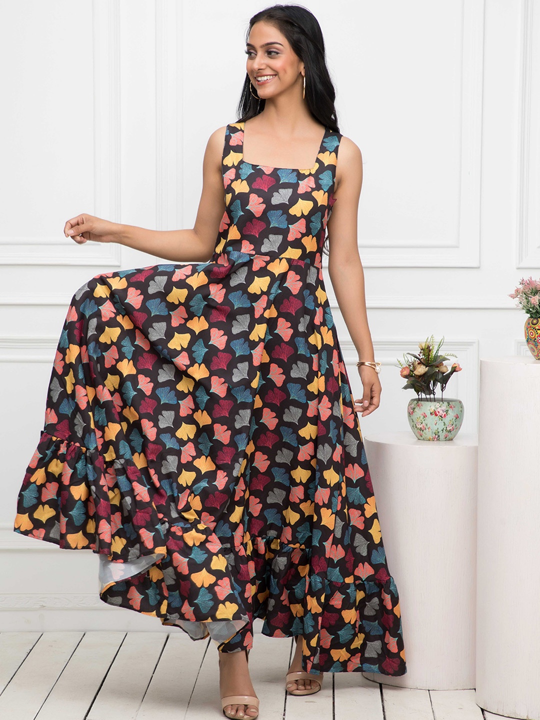 

Myshka Floral Printed Shoulder Straps Maxi Dress, Black