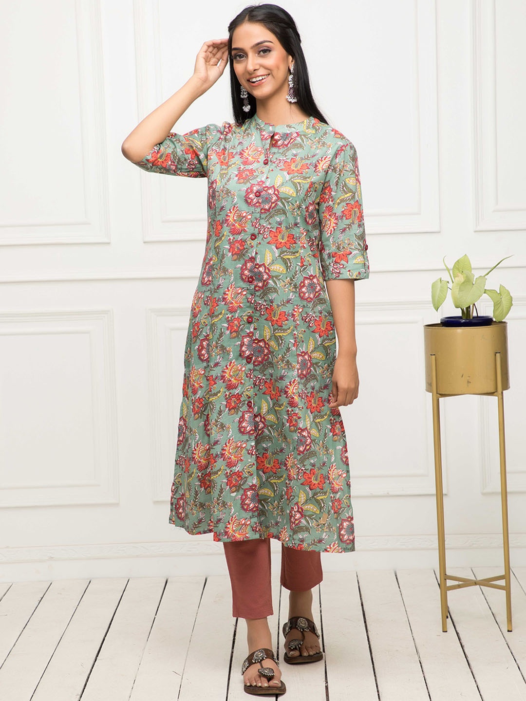 

Myshka Floral Printed Cotton A-line Kurta, Sea green