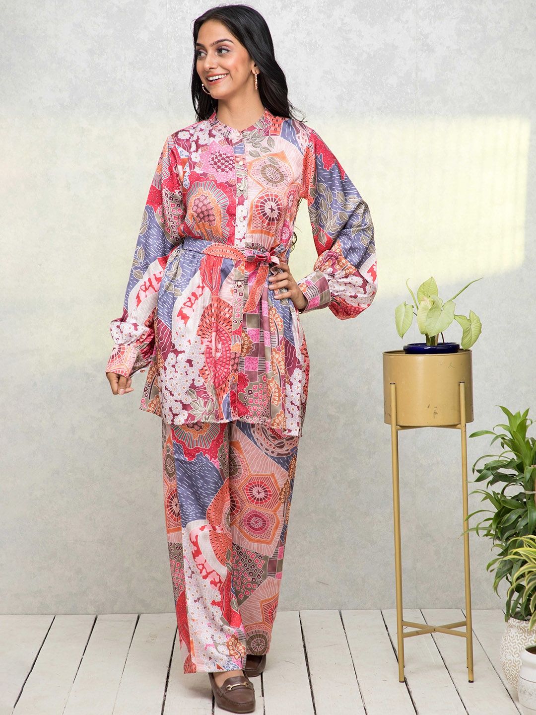 

Myshka Floral Printed Band Collar Kurta with Palazzos, Pink