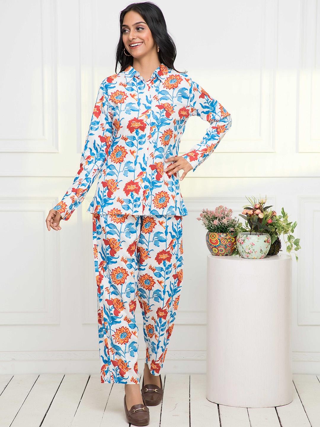 

Myshka Floral Printed Shirt Collar Tunic With Trousers, White