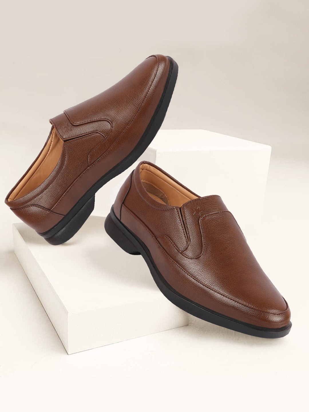 

FAUSTO Men Textured Formal Slip-On Shoes, Brown