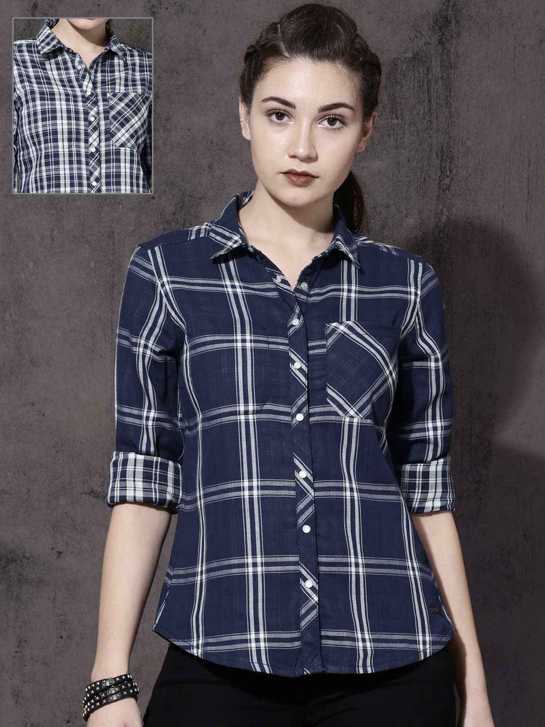 

Roadster Women Navy & White Checked Reversible Casual Shirt, Navy blue