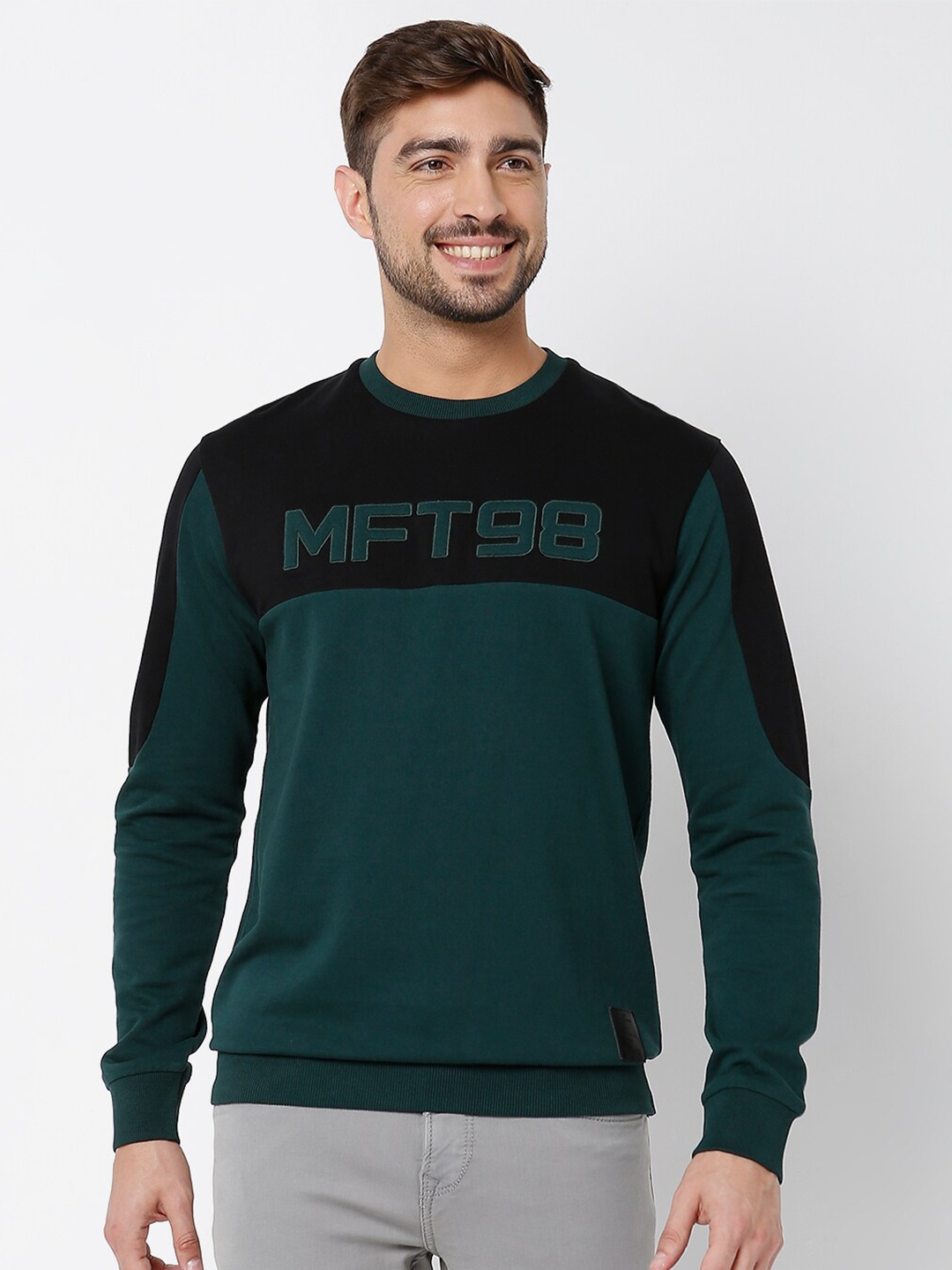 

Mufti Colourblocked Slim Fit Full Sleeves Pure Cotton Sweatshirt, Green