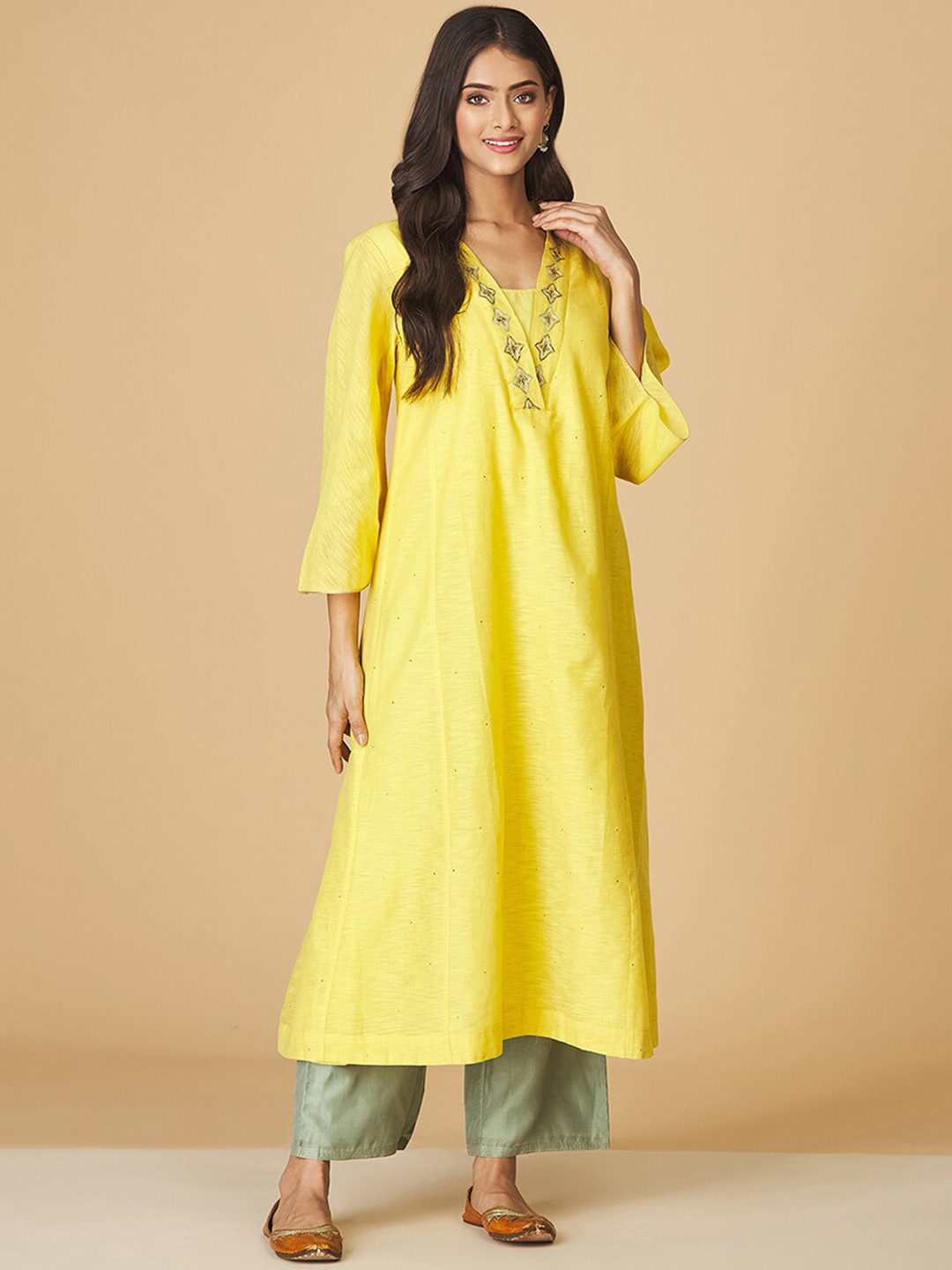 

Fabindia Ethnic Motifs Embroidered Zari Cotton Silk Kurta, Yellow