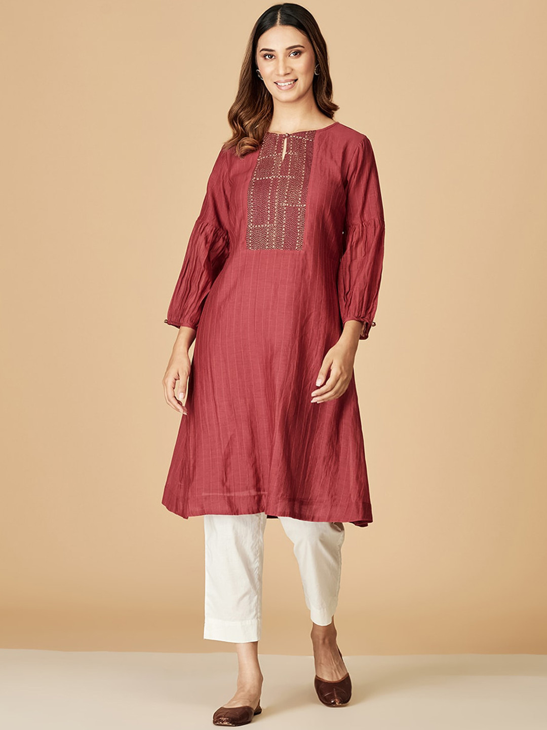 

Fabindia Striped Keyhole Neck Thread Work A-Line Cotton Silk Kurta, Maroon