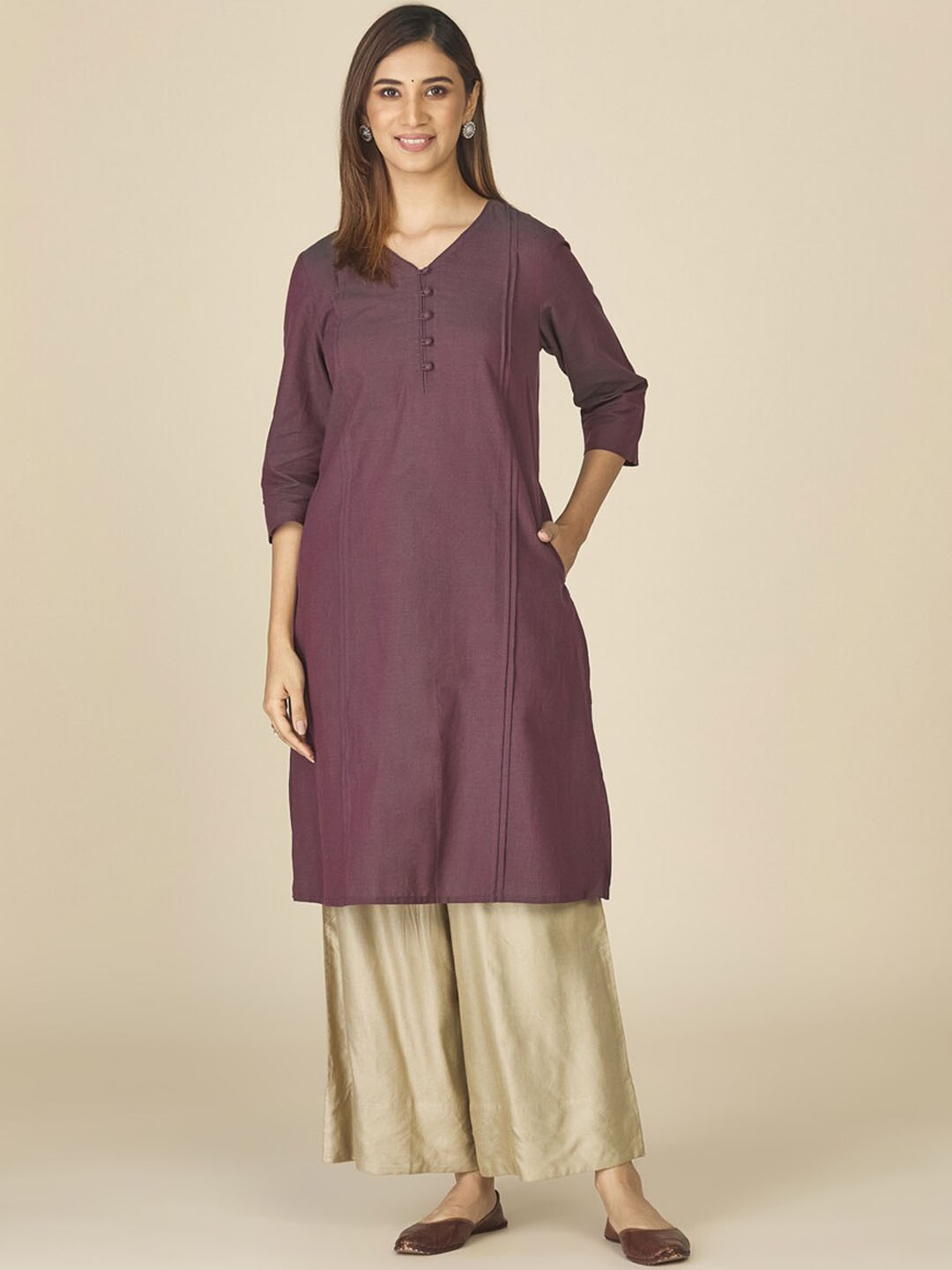 

Fabindia V-Neck Panelled A-Line Cotton Kurta, Purple