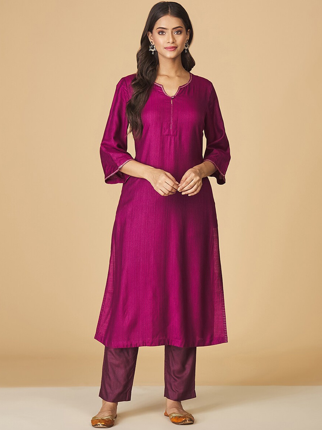 

Fabindia Checked Notched Neck Thread Work A-Line Kurta, Purple