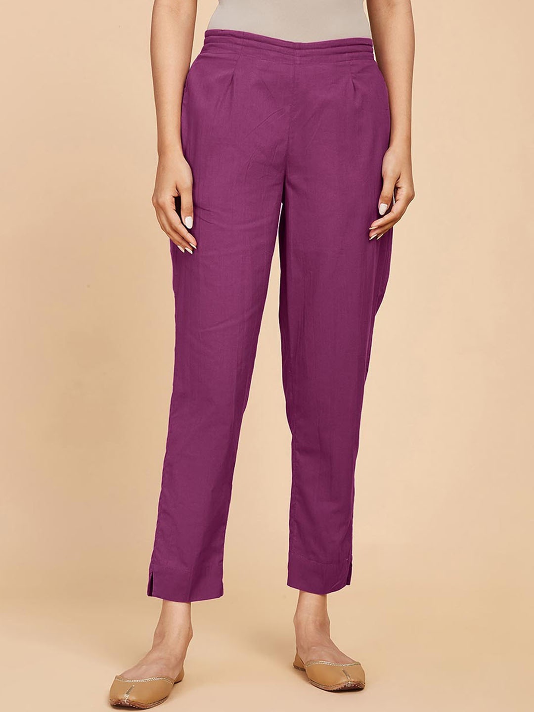 

Fabindia Women Mid Rise Plain Knitted Cotton Cropped Trousers, Purple