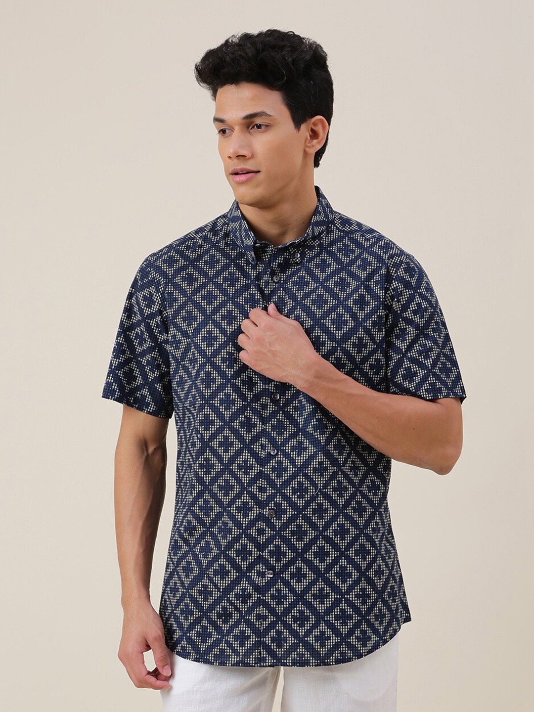 

Fabindia Geometric Printed Button-Down Collar Slim Fit Cotton Casual Shirt, Navy blue