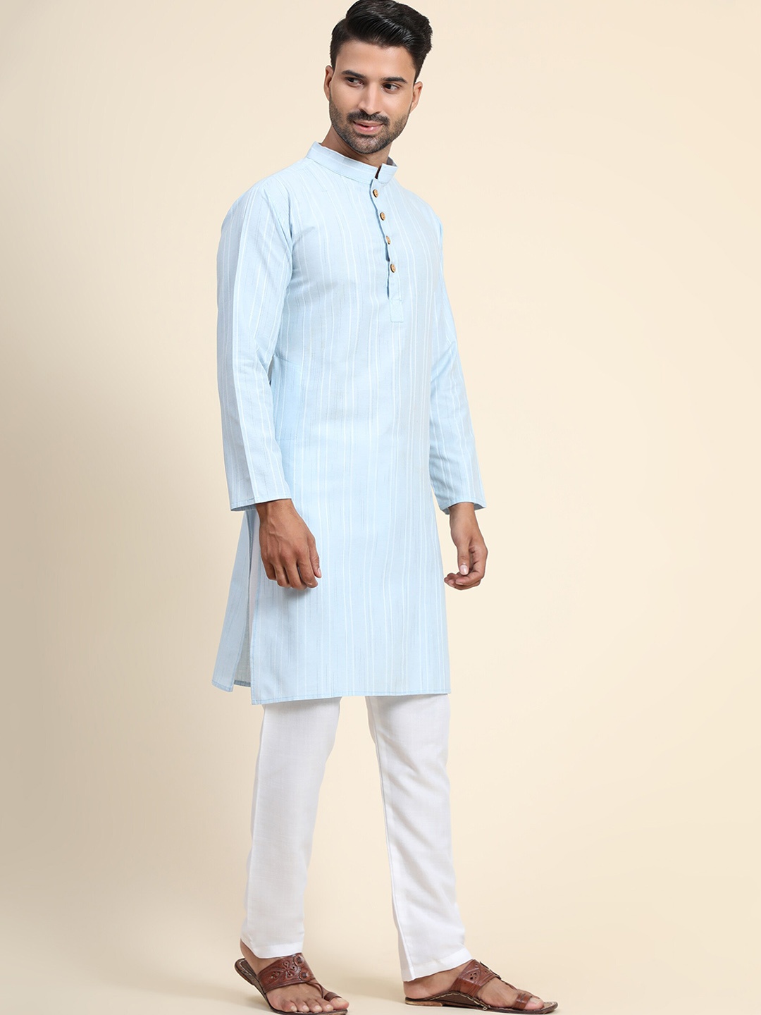 

Murta Trends Mandarin Collar Striped Regular Kurta with Pyjamas, Blue