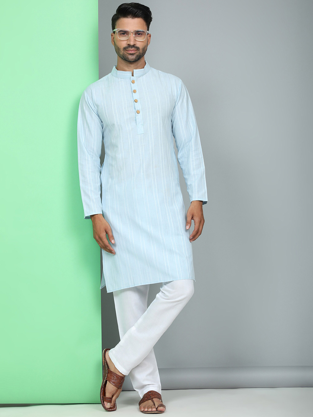 

Murta Trends Mandarin Collar Striped Kurta with Pyjamas, Blue