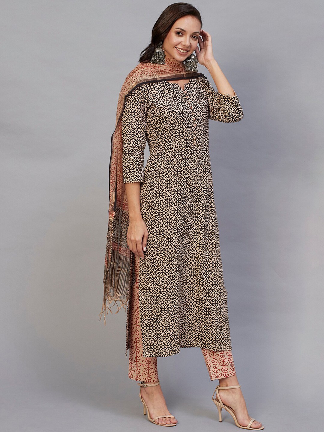 

KALINI Ethnic Motifs Printed Kurta with Trousers & Dupatta, Black