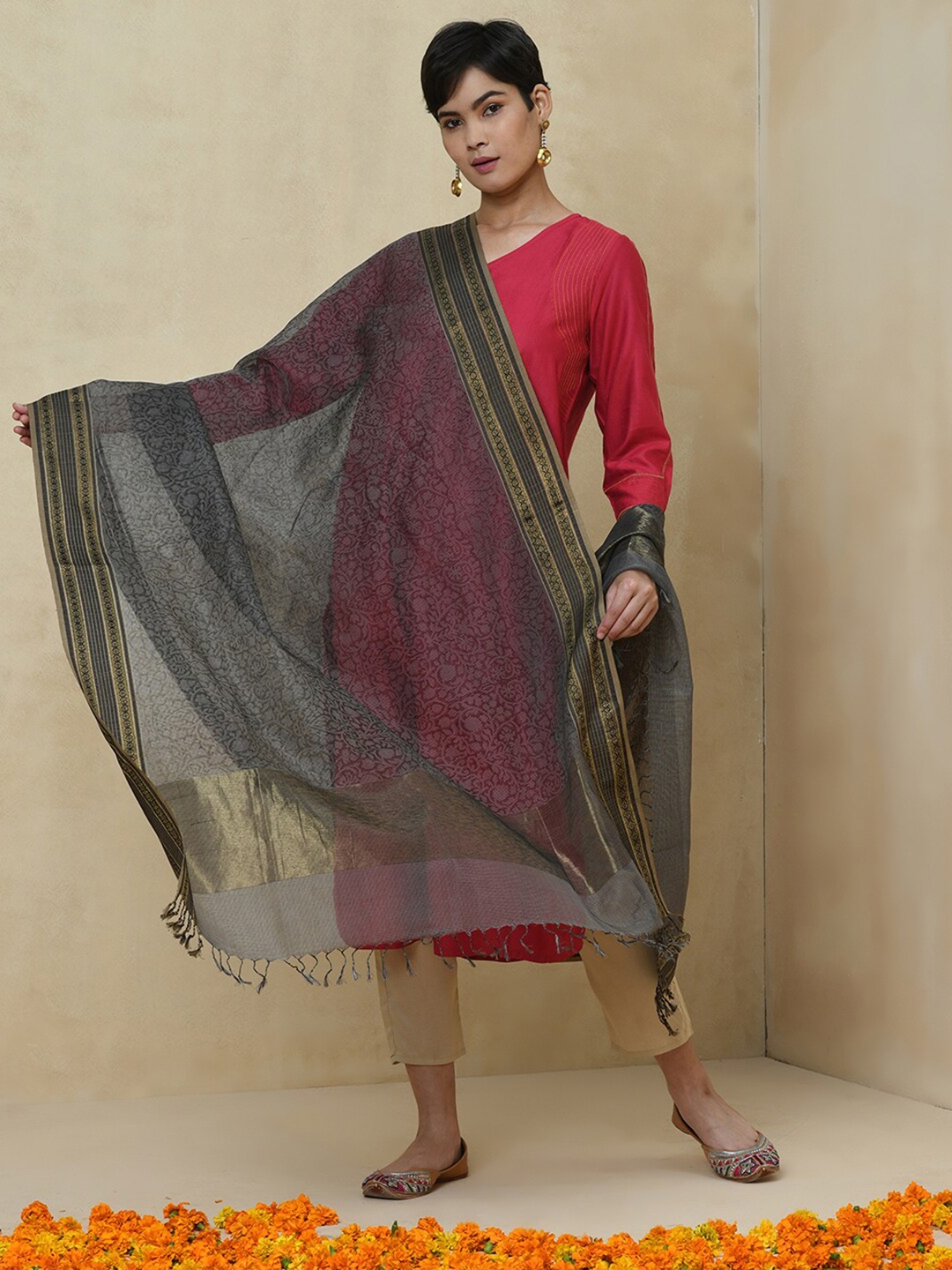 

Fabindia Floral Printed Cotton Silk Dupatta, Grey