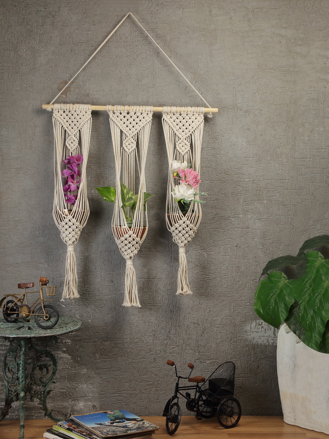 

FABINALIV Abstract Macrame Wall Hanging Flower Pot Organiser, Off white