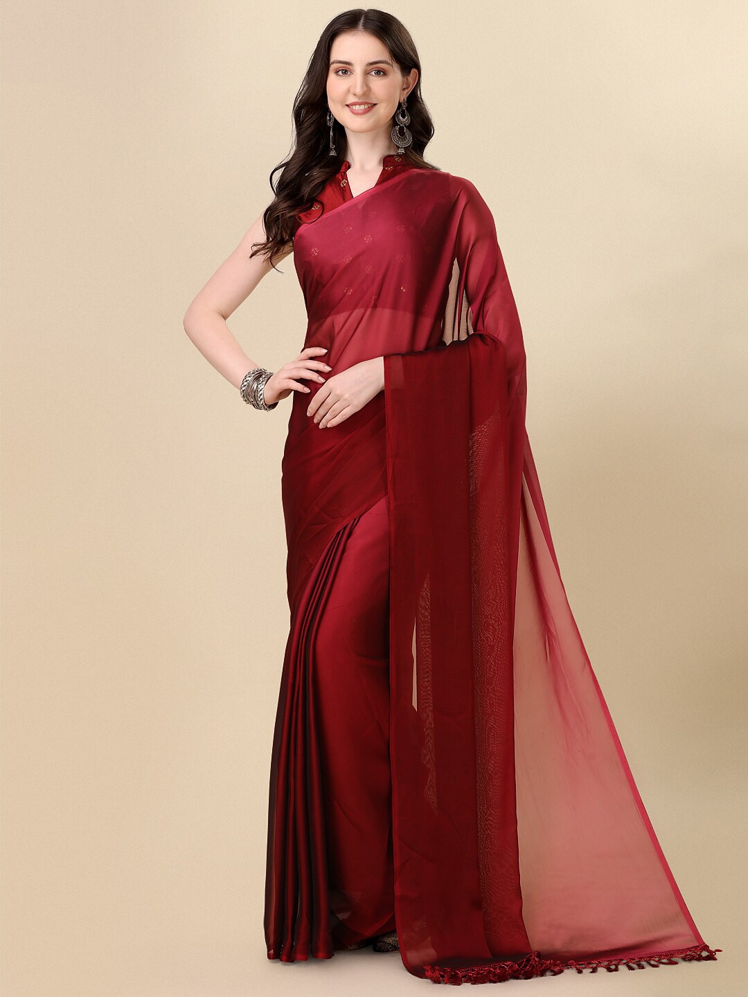 

KALINI Silk Blend Saree With Embellished Blouse Piece, Red