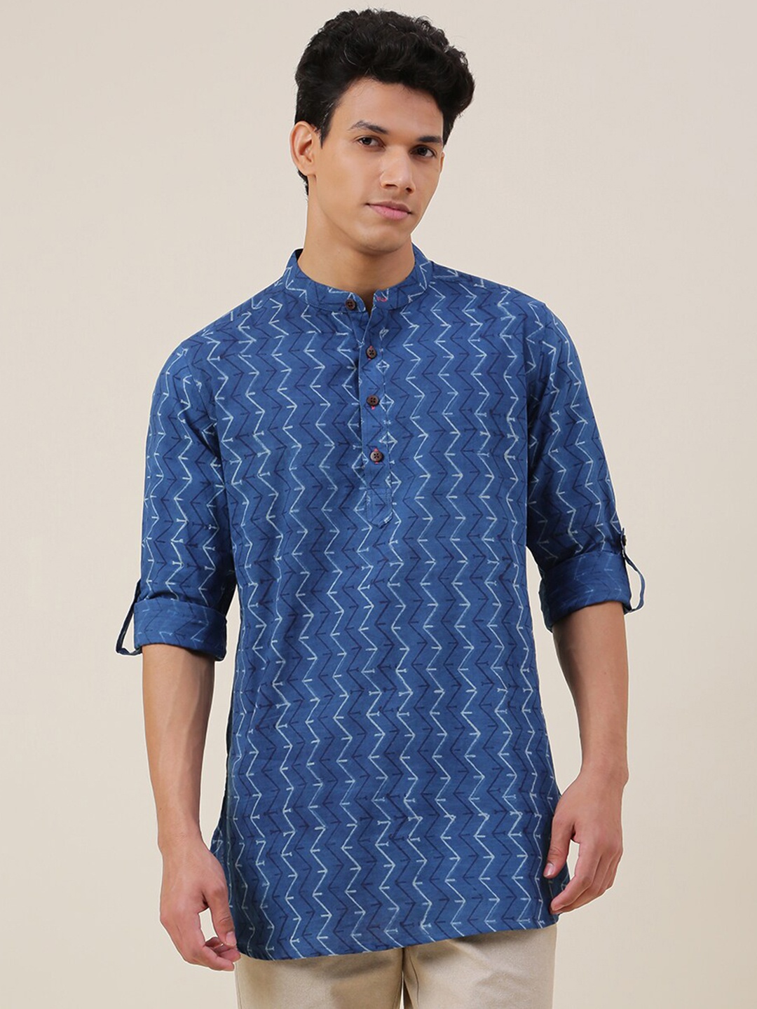 

Fabindia Chevron Printed Band Collar Cotton Kurta, Navy blue