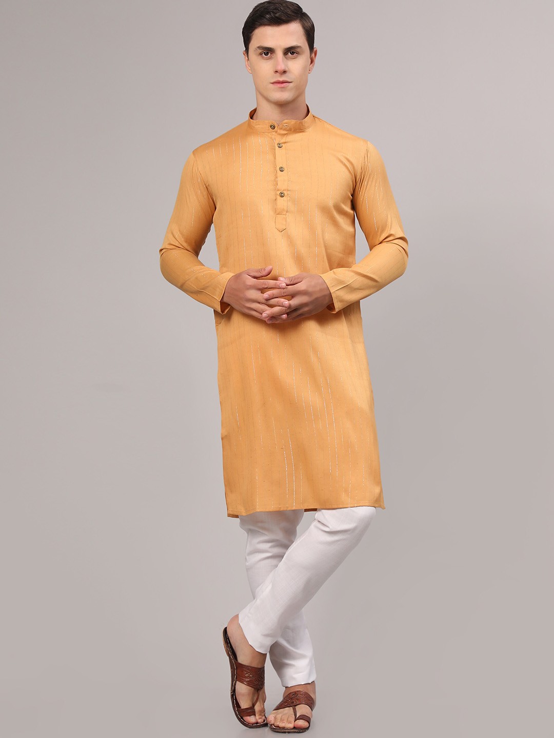 

Murta Trends Band Collar Striped Kurta with Pyjamas, Orange
