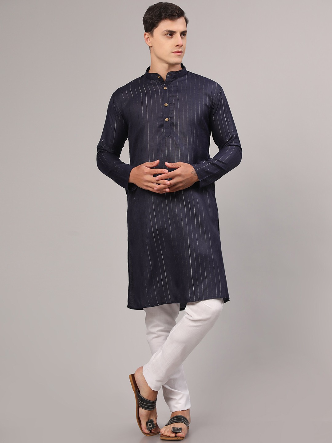 

Murta Trends Striped Band Collar Kurta with Pyjamas, Navy blue