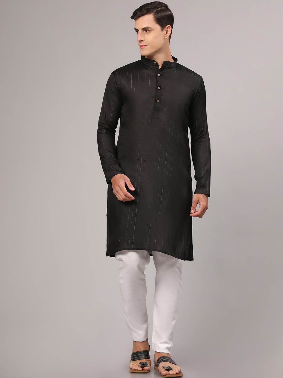 

Murta Trends Striped Band Collar Kurta with Pyjamas, Black