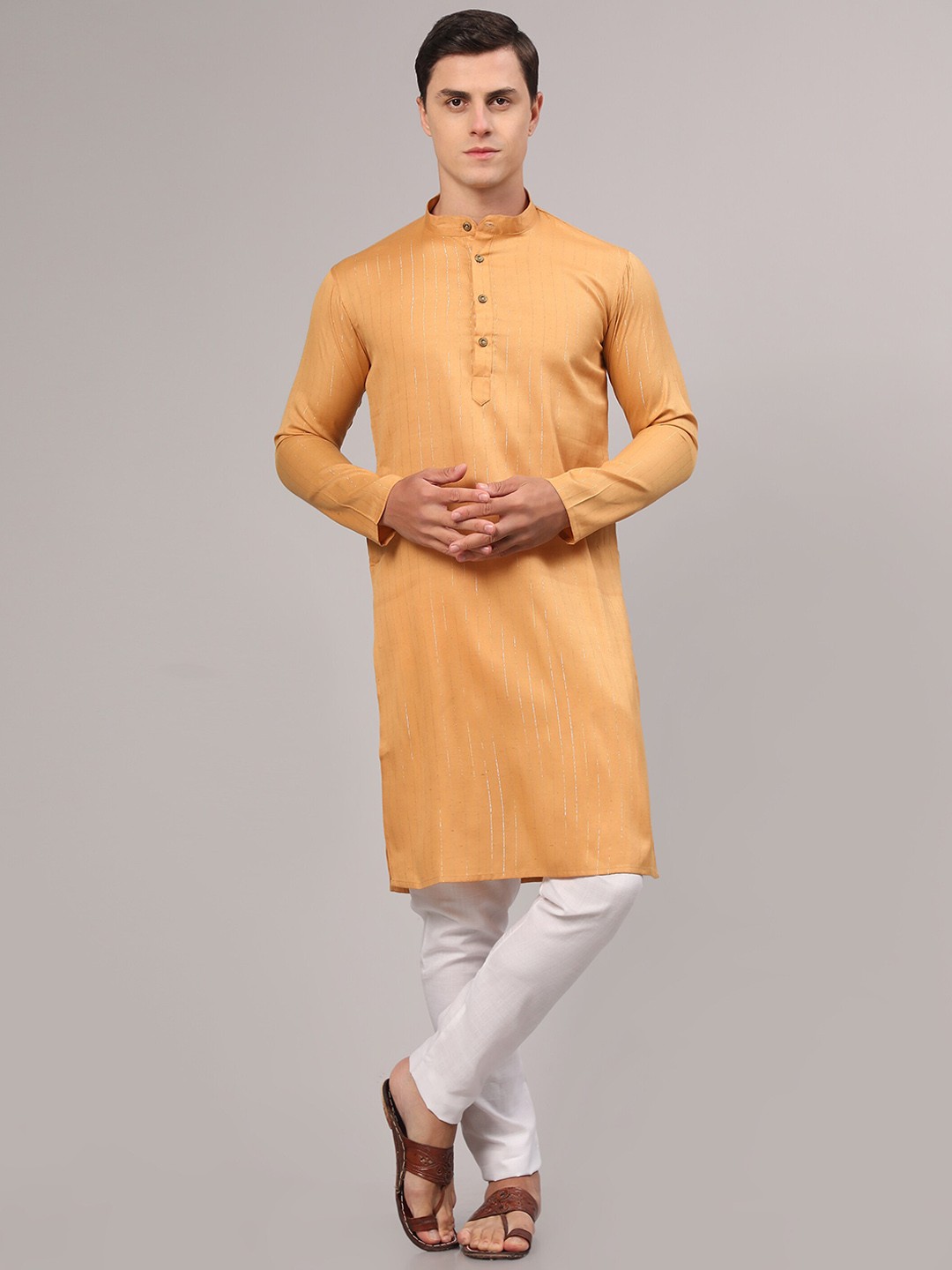 

Murta Trends Regular Kurta with Pyjamas, Orange