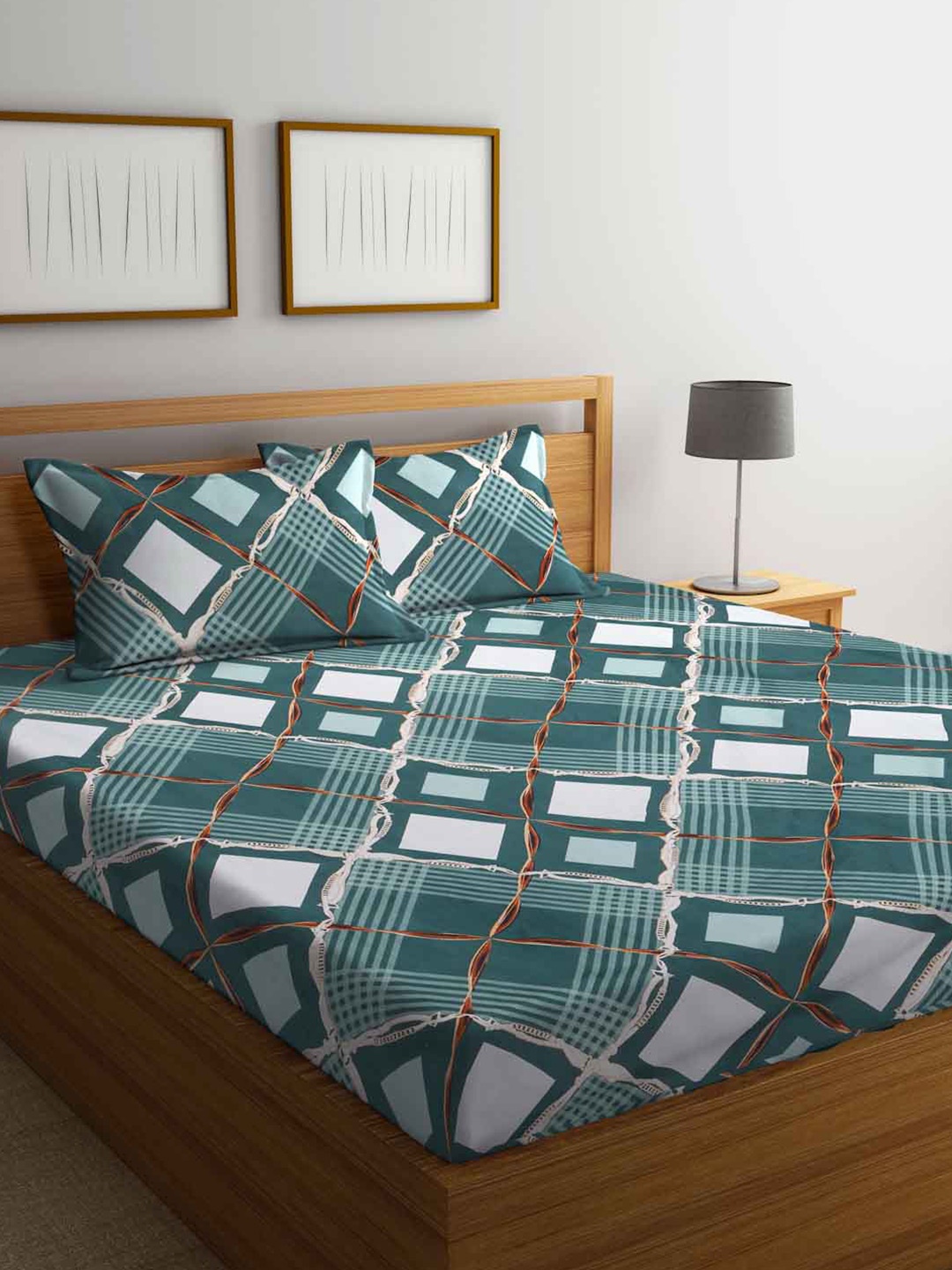 

FABINALIV Green & White Geometric Printed 300 TC Fitted King Bedsheet & 2 Pillow Covers