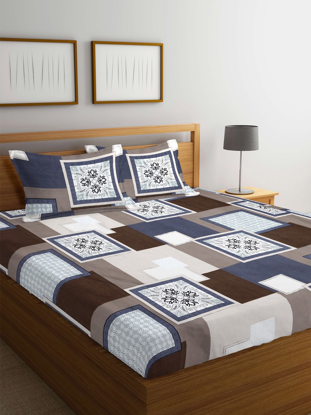 

FABINALIV White & Grey Geometric Print 300 TC Fitted King Bedsheet & 2 Pillow Covers