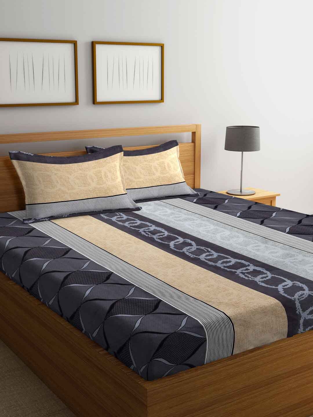 

FABINALIV Grey & Black Geometric Printed 300 TC Fitted King Bedsheet & 2 Pillow Covers