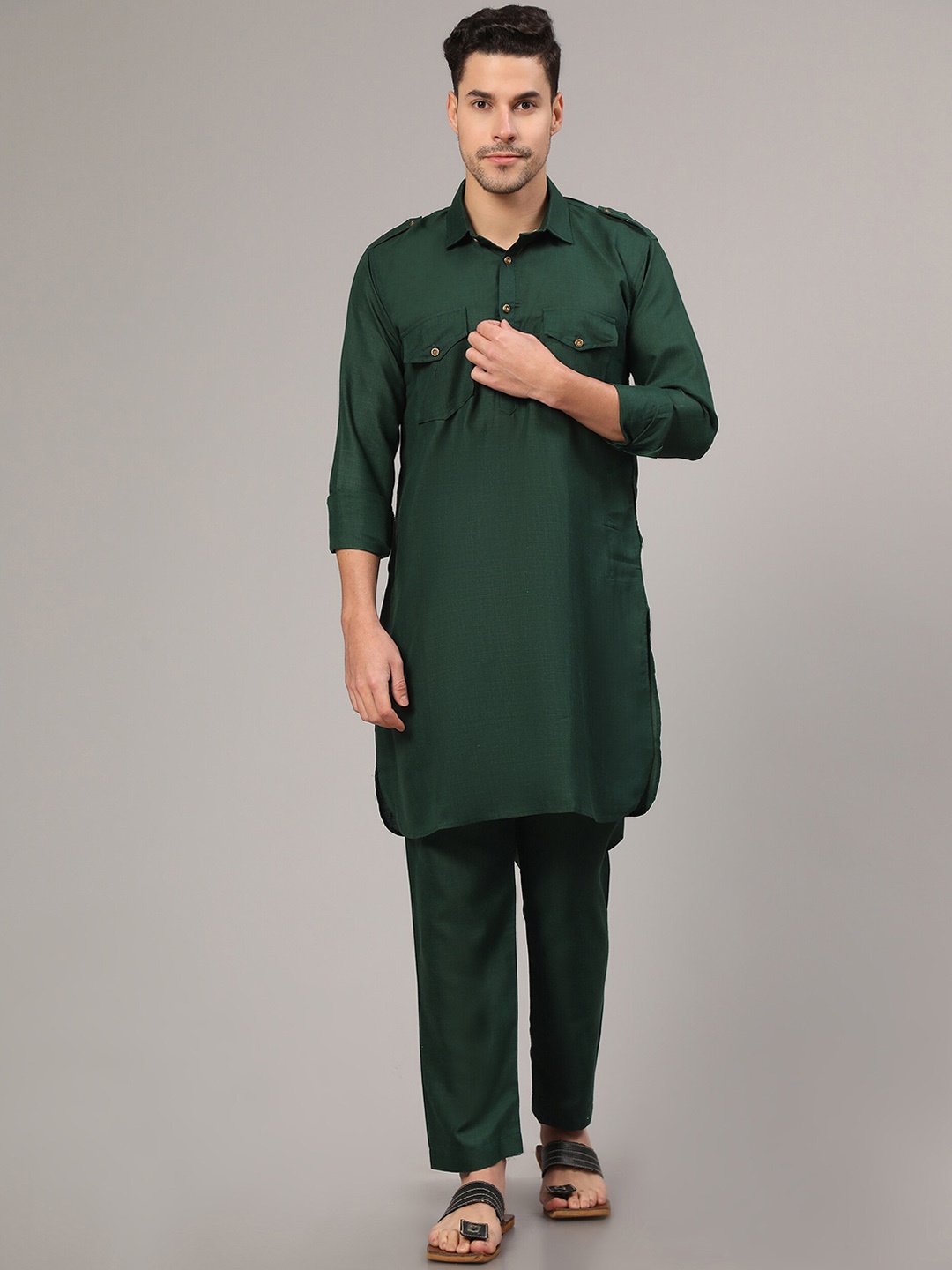 

Murta Trends Regular Pathani Kurta with Pyjamas, Green