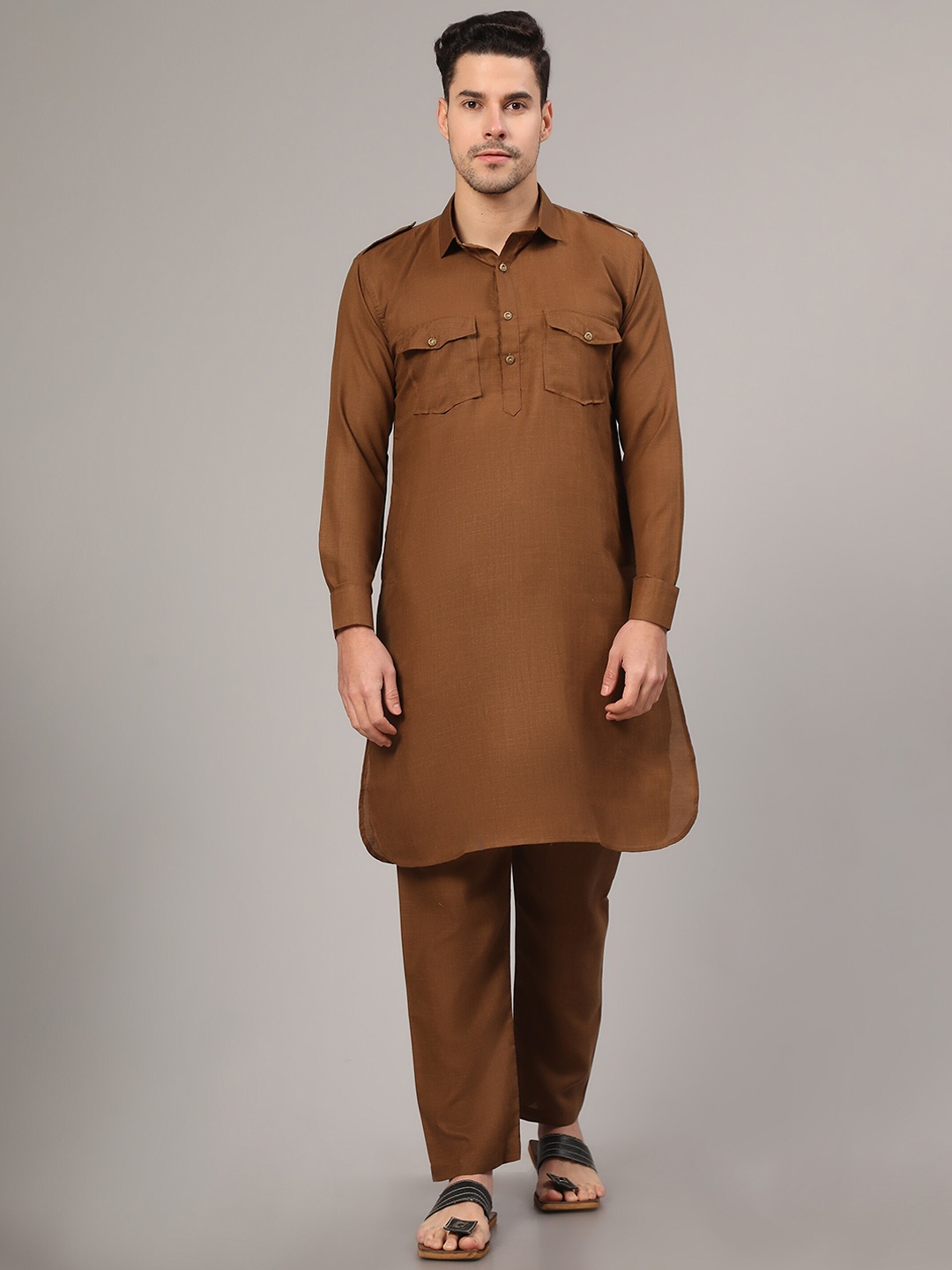 

Murta Trends Regular Kurta with Pyjamas, Coffee brown