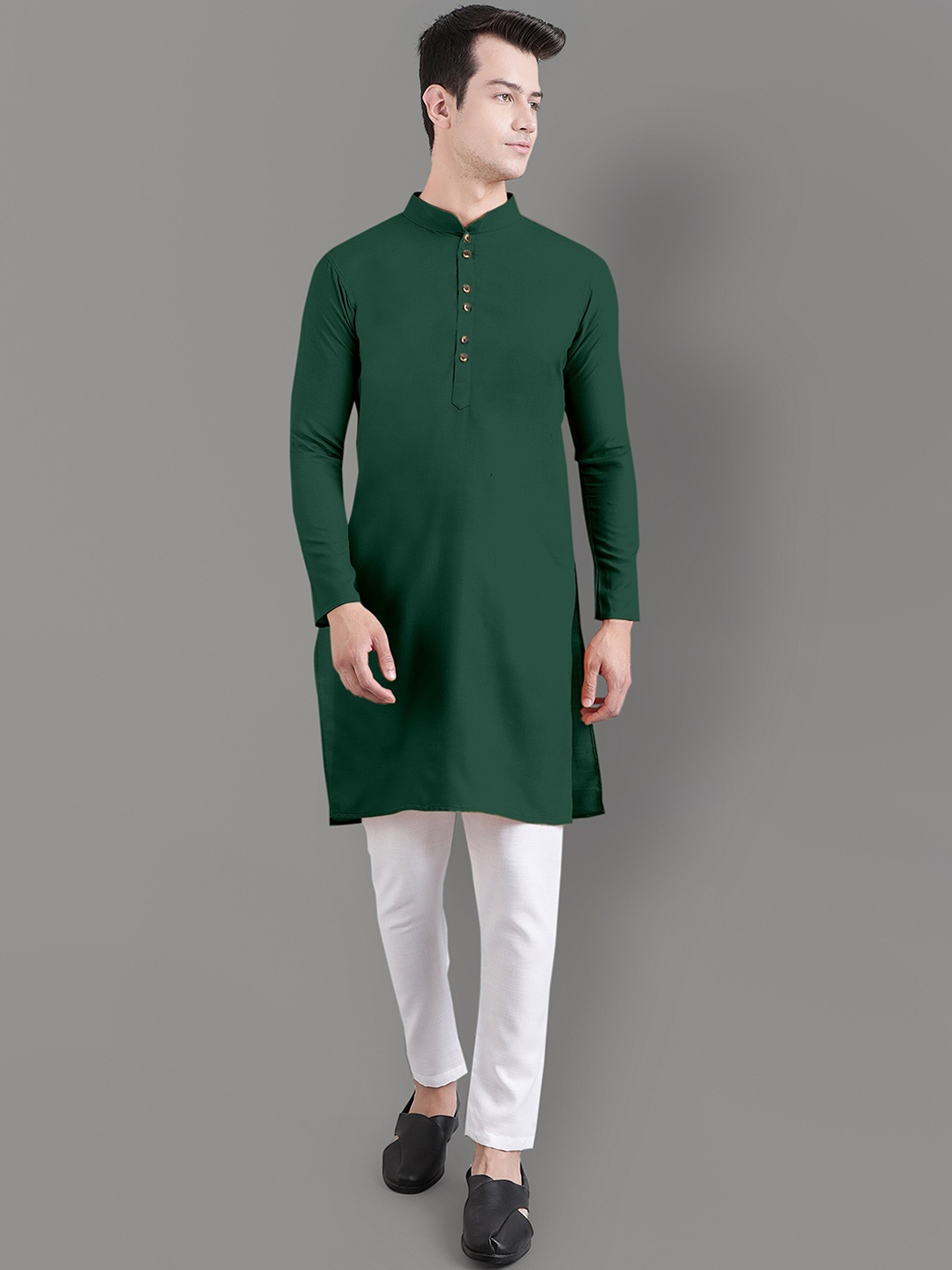 

Murta Trends Mandarin Collar Regular Kurta with Pyjamas, Green