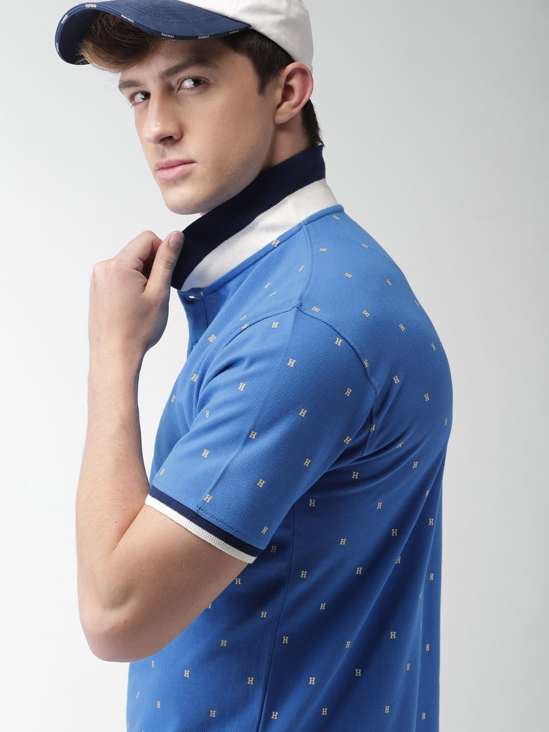 

Harvard Men Blue Printed Polo Collar Pure Cotton T-shirt