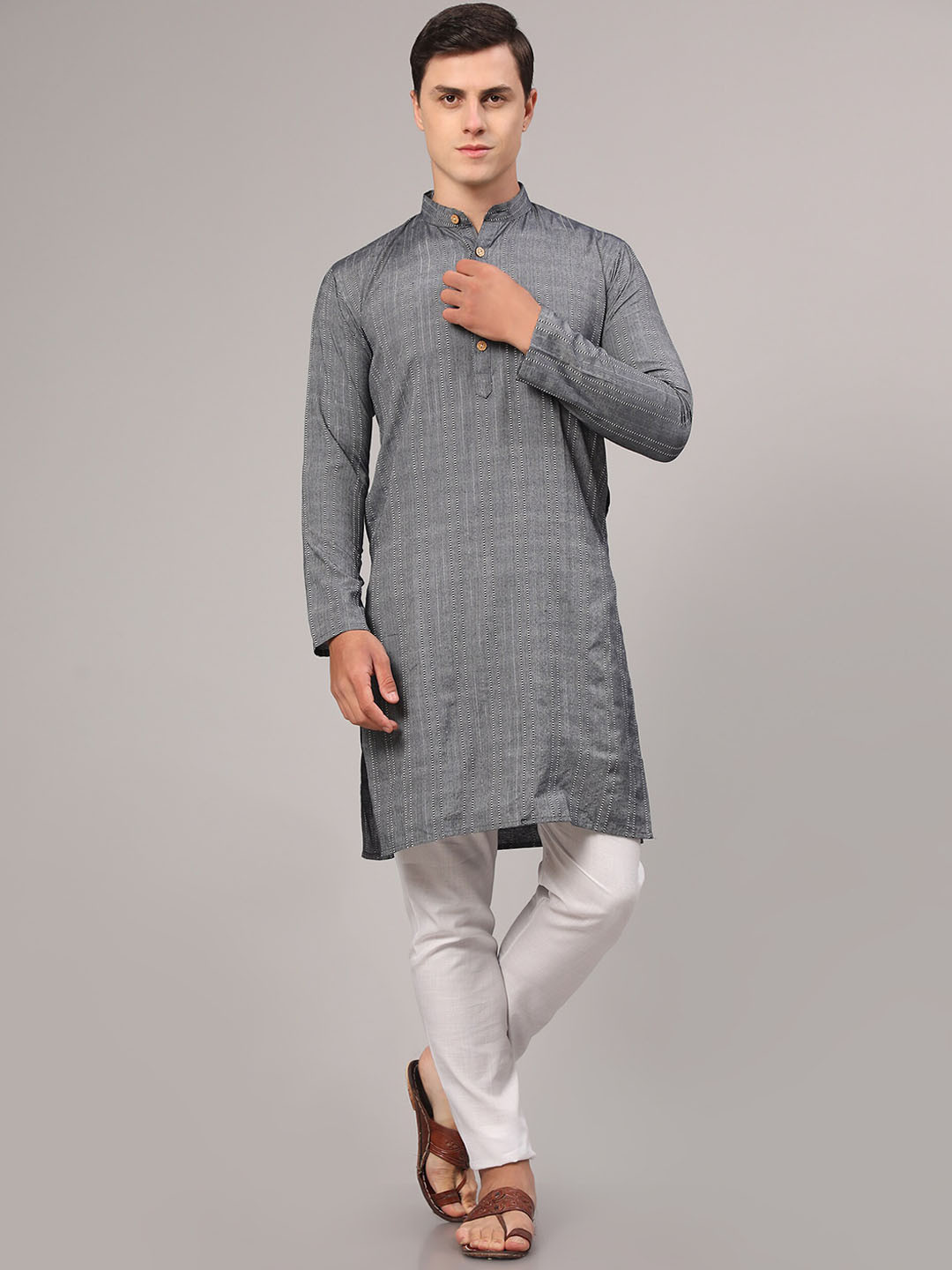 

Murta Trends Band Collar Striped Kurta With Pyjamas, Grey