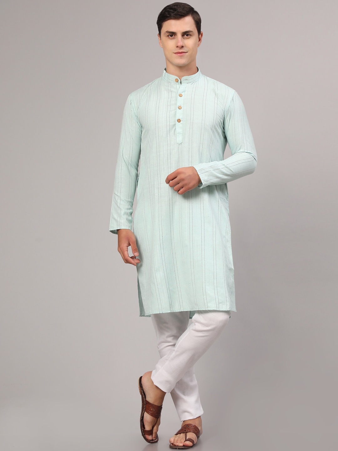 

Murta Trends Vertical Striped Regular Kurta with Pyjamas, Blue