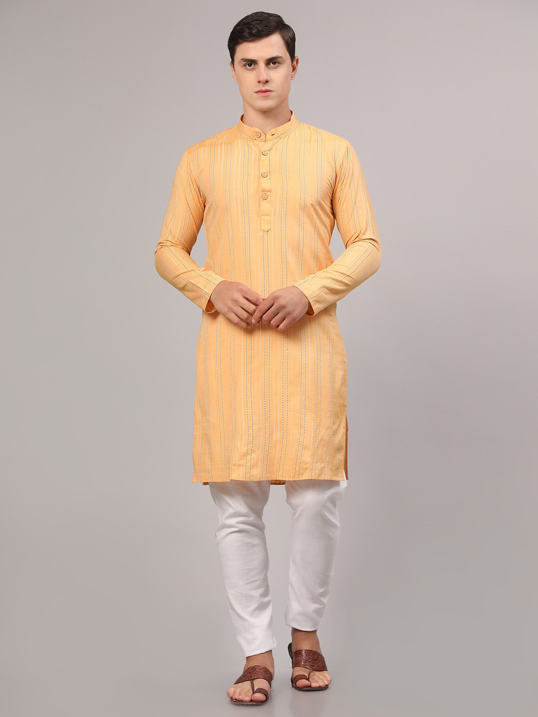 

Murta Trends Striped Mandarin Collar Regular Kurta with Pyjamas, Coral
