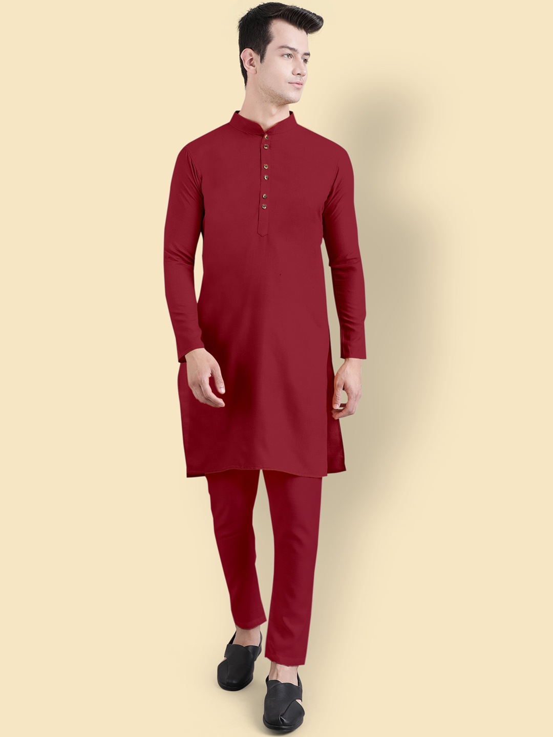 

Murta Trends Mandarin Collar Kurta with Pyjamas, Maroon
