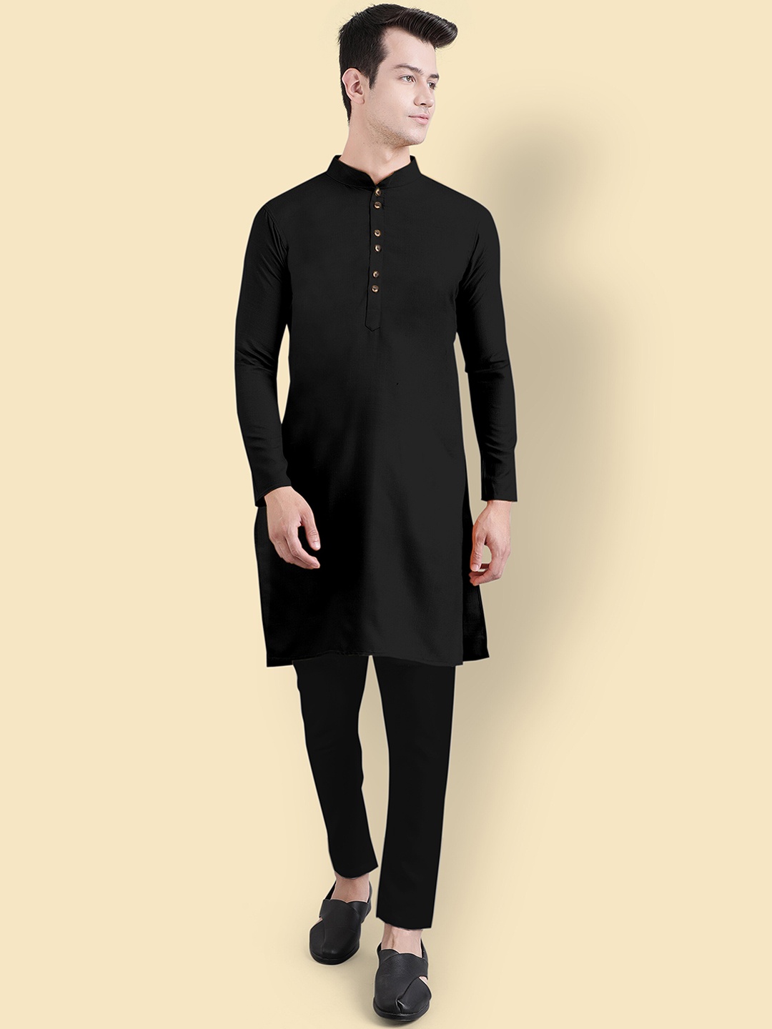 

Murta Trends Regular Kurta with Pyjamas, Black