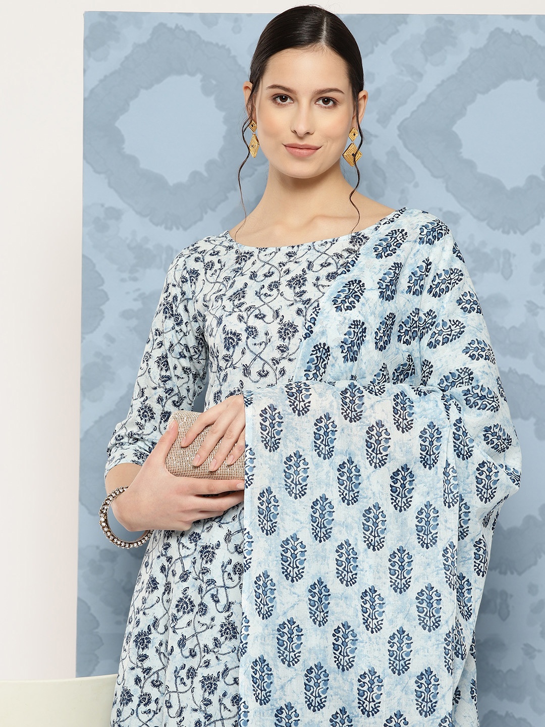 

Nayo Women Floral Printed Regular Pure Cotton Kurta with Trousers & Dupatta, Blue