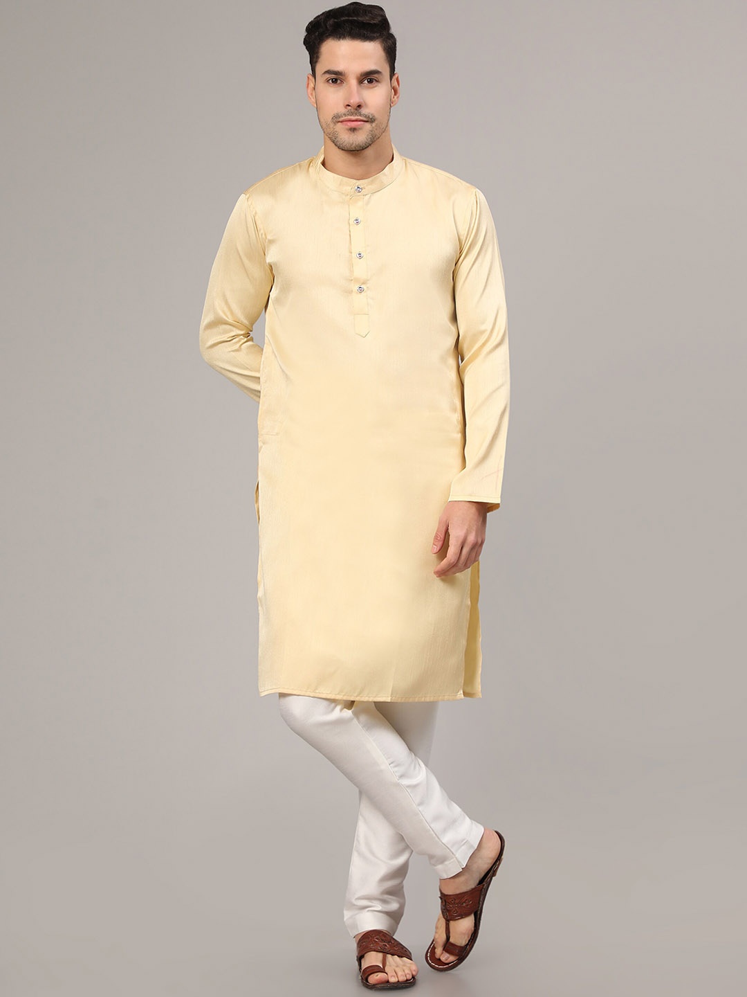 

Murta Trends Mandarin Collar Regular Kurta with Pyjamas, Beige