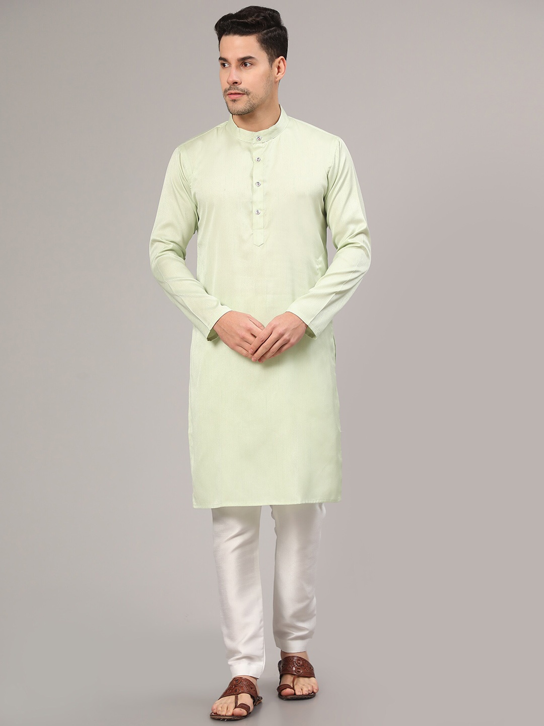 

Murta Trends Mandarin Collar Kurta With Pyjamas, Green