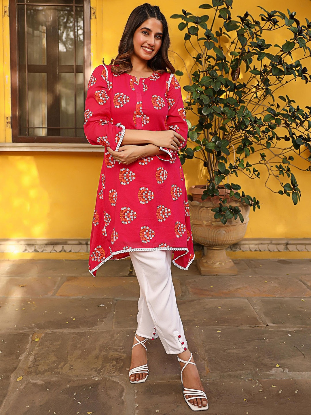 

Thread & Button Floral Block Printed Pure Cotton A-Line Kurta with Trousers, Pink