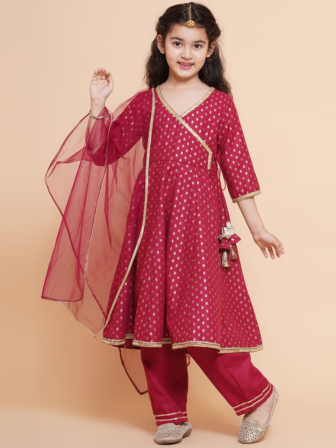 

Bitiya by Bhama Girls Floral Printed Angrakha Gotta Patti Kurta & Trousers With Dupatta, Maroon