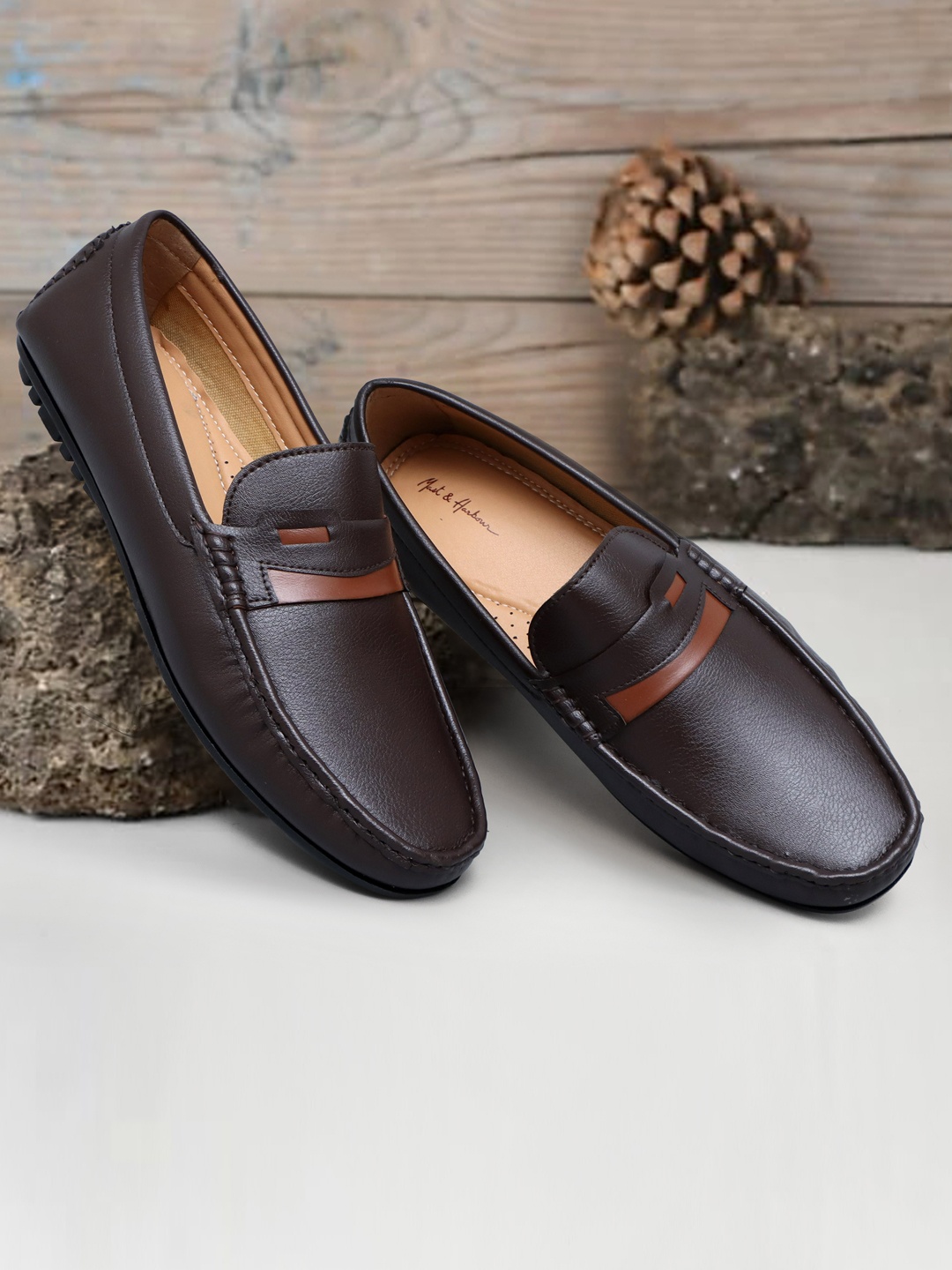 

Mast & Harbour Men Brown Lightweight Comfort Insole Penny Loafers