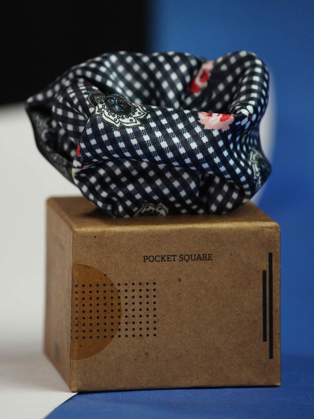 

Tossido Men Paisley Printed Pocket Square, Black