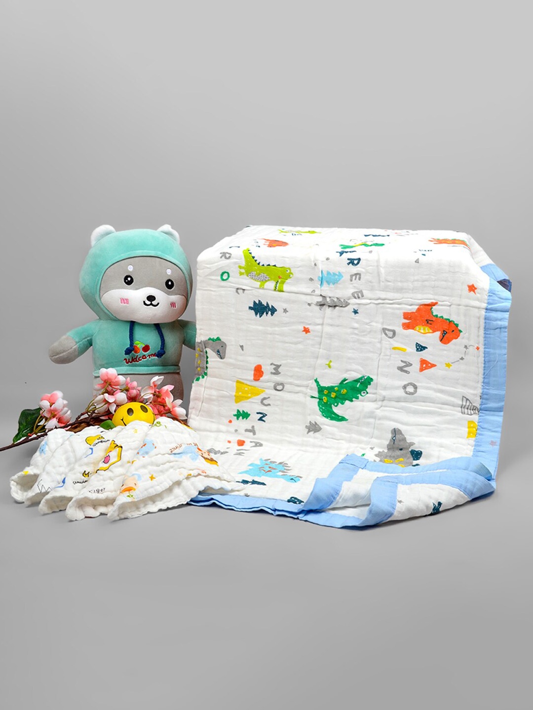 

Moms Home Kids White 5 Pieces Printed Summer 500 GSM Organic Cotton Blanket & Napkins