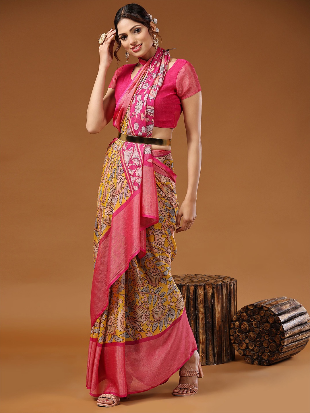 

DIVASTRI Floral Zari Brasso Saree, Yellow