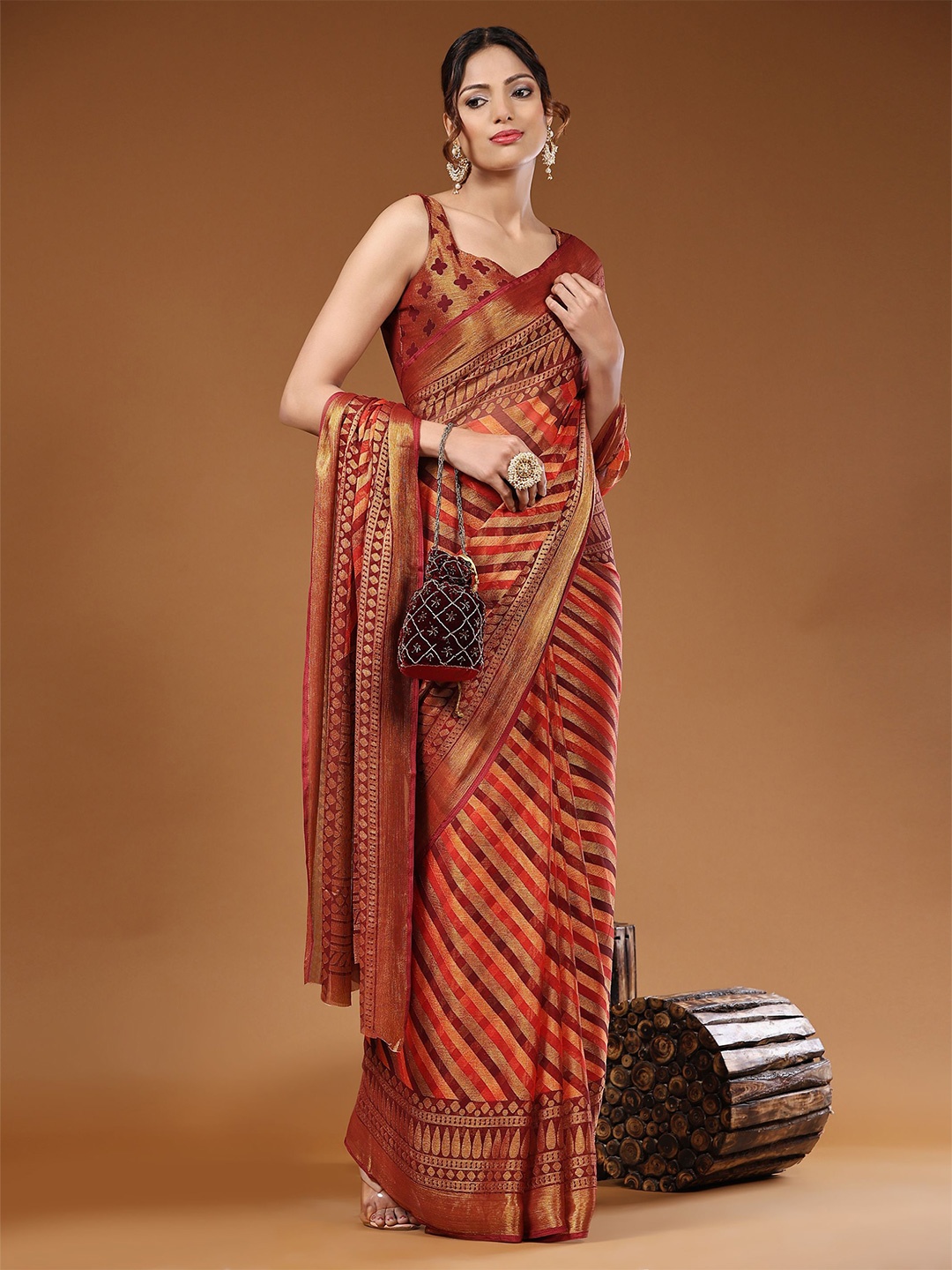 

DIVASTRI Striped Zari Brasso Saree, Rust