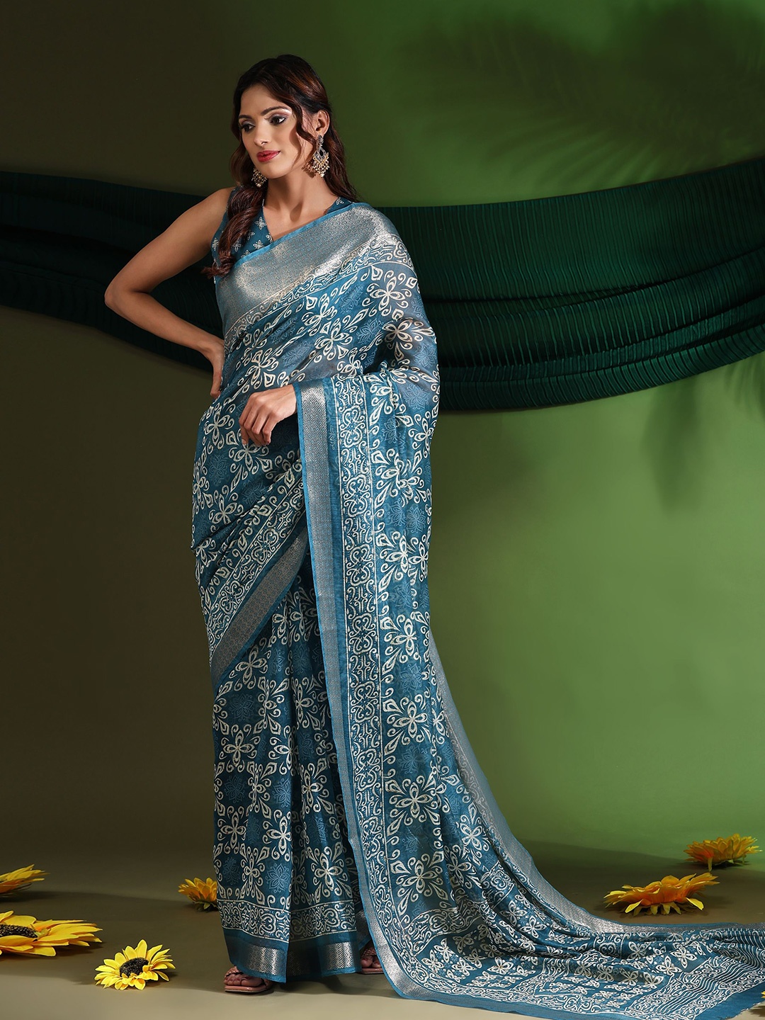 

DIVASTRI Ethnic Motifs Zari Pure Cotton Saree, Blue