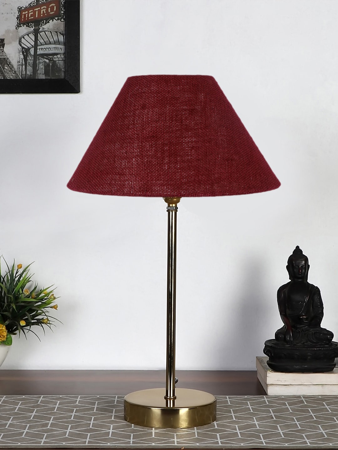 

Devansh Maroon & Gold-Toned Metal Table Lamp With Jute Shade